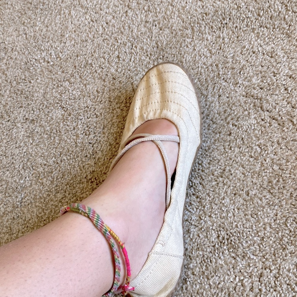 Blowfish flats with cute interior